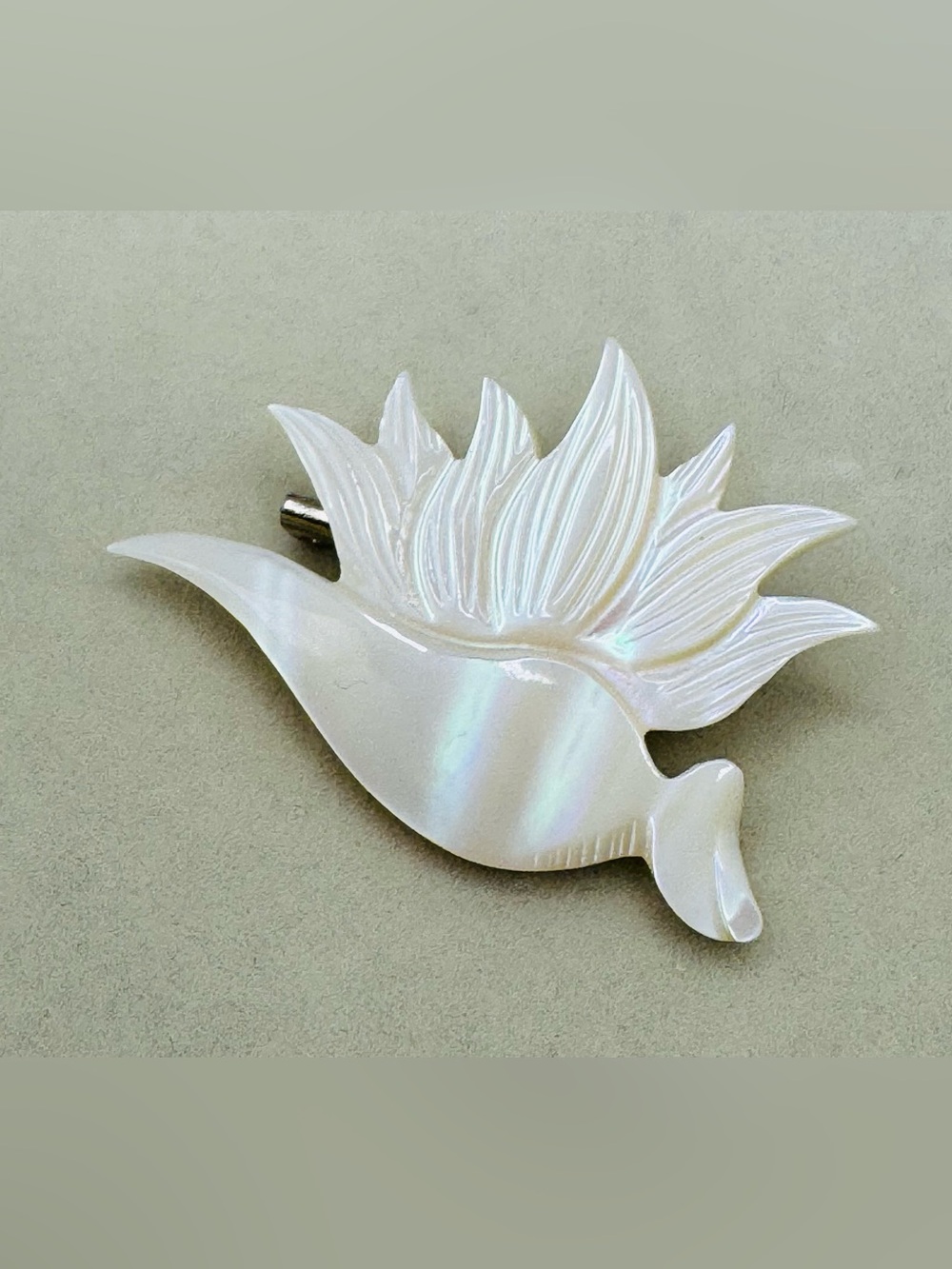Vintage Mother of Pearl Peace Dove Bird Pin Brooch